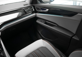 Подержанный автомобиль Volkswagen Teramont 2024 года (25 фото)