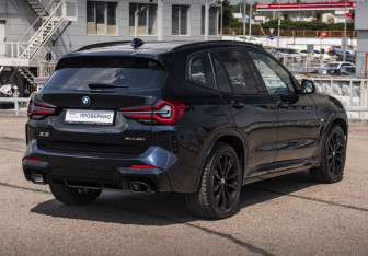 Подержанный автомобиль BMW X3 2024 года (5 фото)