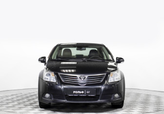 Подержанный автомобиль Toyota Avensis Sedan 2011 года (2 фото)