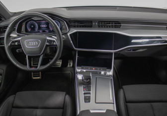 Подержанный автомобиль Audi A7 2022 года (13 фото)