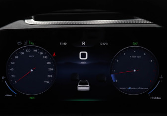 Подержанный автомобиль Jaecoo J8 2024 года (11 фото)