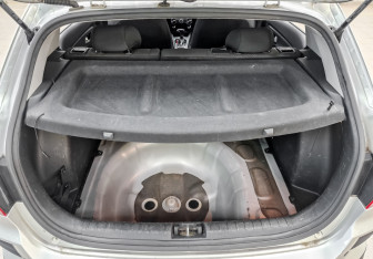 Подержанный автомобиль Kia Rio Hatchback 2021 года (10 фото)