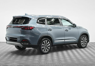 Подержанный автомобиль Chery Tiggo 8 2021 года (3 фото)