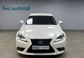 Подержанный автомобиль Lexus IS Sedan 2014 года (2 фото)