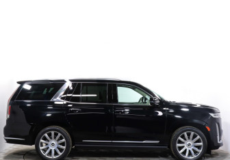 Подержанный автомобиль Cadillac Escalade Suv 2021 года (4 фото)