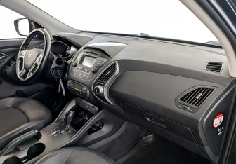 Подержанный автомобиль Hyundai ix35 2014 года (11 фото)
