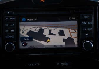 Подержанный автомобиль Nissan Juke 2014 года (15 фото)