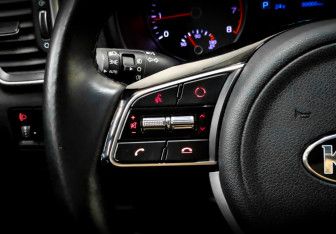 Подержанный автомобиль Kia Sportage 2020 года (25 фото)