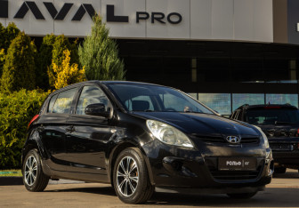 Подержанный автомобиль Hyundai i20 2009 года (2 фото)