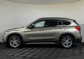 Подержанный автомобиль BMW X1 2017 года (5 фото)