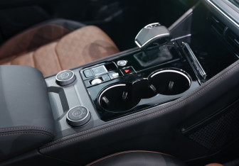 Новый Volkswagen Touareg 2025 (8 фото)