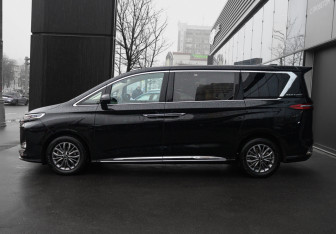 Подержанный автомобиль FAW Bestune M9 2023 года (8 фото)