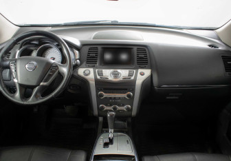 Подержанный автомобиль Nissan Murano Suv 2010 года (11 фото)