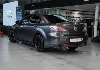 Подержанный автомобиль Mazda 6 Sedan 2011 года (6 фото)