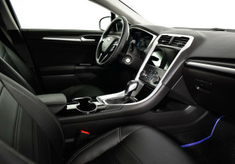 Подержанный автомобиль Ford Mondeo Sedan 2016 года (6 фото)