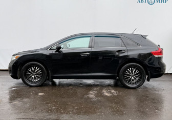 Подержанный автомобиль Toyota Venza 2009 года (8 фото)