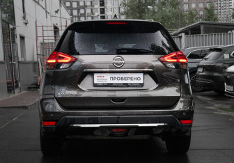 Подержанный автомобиль Nissan X-Trail 2021 года (5 фото)