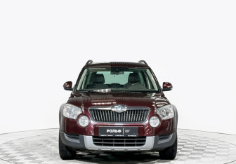 Подержанный автомобиль Skoda Yeti 2012 года (13 фото)