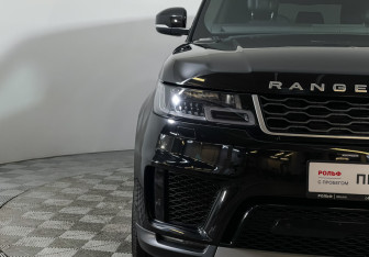 Подержанный автомобиль Land Rover Range Rover Sport 2018 года (21 фото)