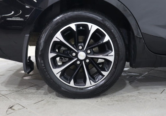 Подержанный автомобиль Chevrolet Monza 2023 года (9 фото)