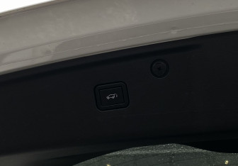 Подержанный автомобиль Changan UNI-K 2022 года (11 фото)