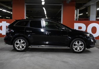Подержанный автомобиль Mazda CX-7 2011 года (4 фото)