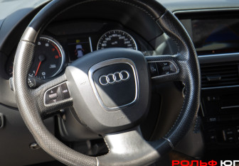 Подержанный автомобиль Audi Q5 2009 года (11 фото)