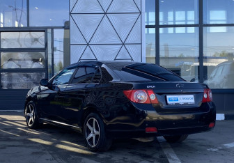 Подержанный автомобиль Chevrolet Epica 2008 года (7 фото)