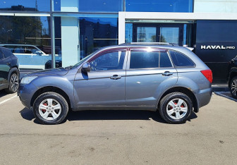 Подержанный автомобиль Lifan X60 2014 года (8 фото)