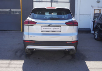 Подержанный автомобиль Geely Atlas Pro 2023 года (6 фото)