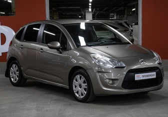 Подержанный автомобиль Citroen C3 Hatchback 2011 года (3 фото)