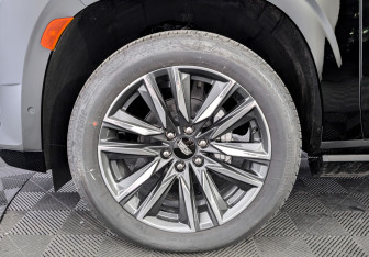 Новый Cadillac Escalade Suv 2023 (7 фото)