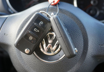 Подержанный автомобиль Volkswagen Golf Hatchback 2012 года (13 фото)