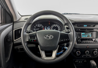 Подержанный автомобиль Hyundai Creta 2017 года (21 фото)