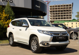 Подержанный автомобиль Mitsubishi Pajero Sport 2019 года (2 фото)