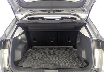 Подержанный автомобиль Omoda C5 2024 года (10 фото)