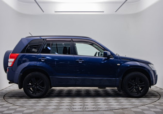 Подержанный автомобиль Suzuki Grand Vitara 2007 года (6 фото)