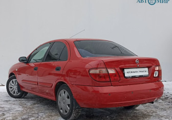 Подержанный автомобиль Nissan Almera Sedan 2006 года (7 фото)