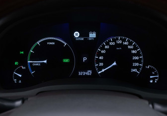 Подержанный автомобиль Lexus RX 2009 года (12 фото)