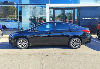 Подержанный автомобиль Hyundai i40 Sedan 2015 года (8 фото)