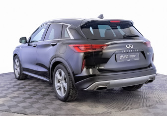 Подержанный автомобиль Infiniti QX50 2021 года (7 фото)
