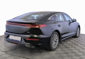 Новый FAW Bestune B70 2024 (2 фото)