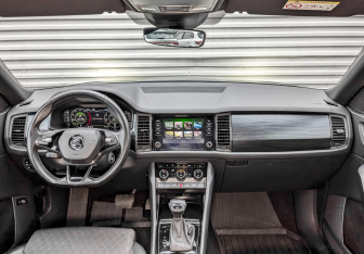 Подержанный автомобиль Skoda Kodiaq 2021 года (14 фото)
