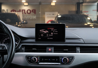 Подержанный автомобиль Audi A4 Sedan 2019 года (11 фото)