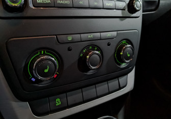 Подержанный автомобиль Skoda Yeti 2014 года (20 фото)