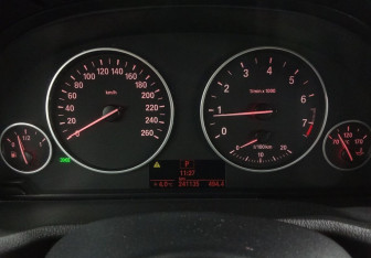 Подержанный автомобиль BMW X3 2013 года (13 фото)