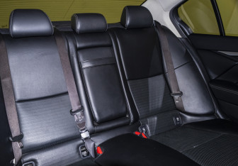 Подержанный автомобиль Infiniti Q50 2017 года (13 фото)