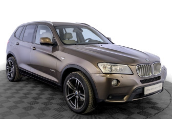 Подержанный автомобиль BMW X3 2013 года (3 фото)