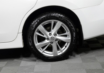 Подержанный автомобиль Nissan Teana 2015 года (8 фото)