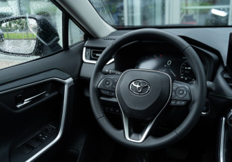 Новый Toyota RAV4 2025 (33 фото)